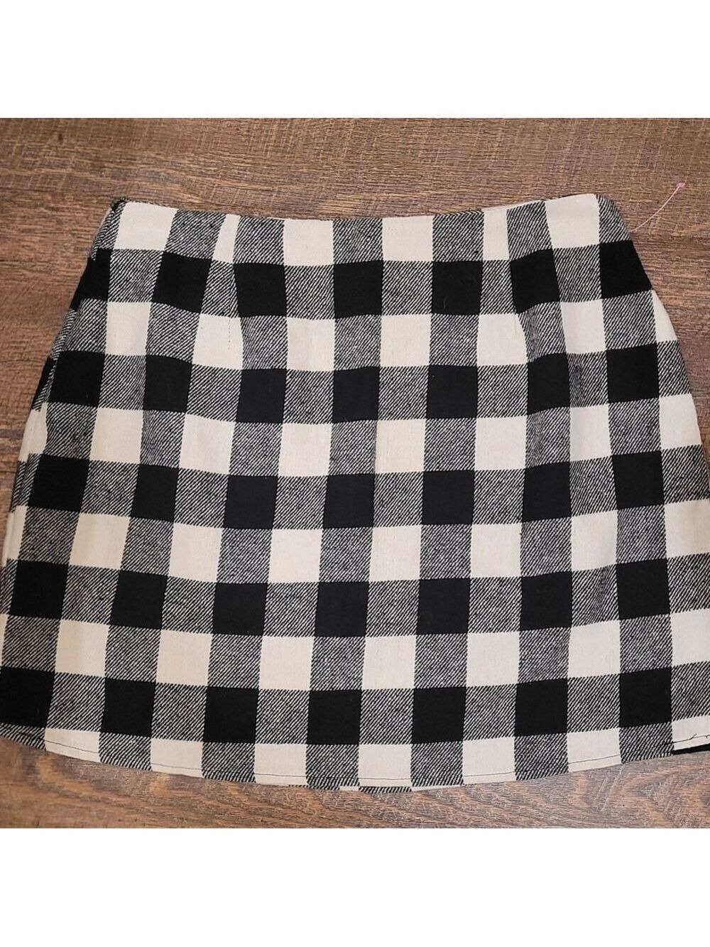 SHEIN Curve Stylish Black/White Checkered Skirt Sz 0XL